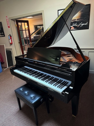 Kawai 5'1'' Grand Piano - Polished Ebony