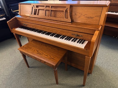 Yamaha Console Piano - Oak